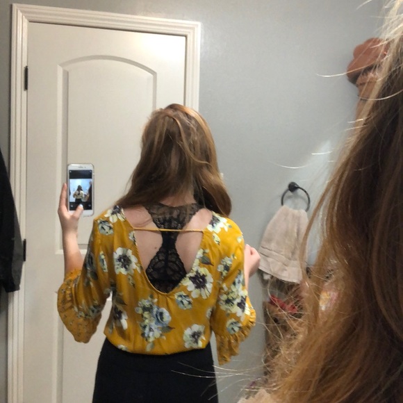 Cropped blouse - Picture 2 of 5